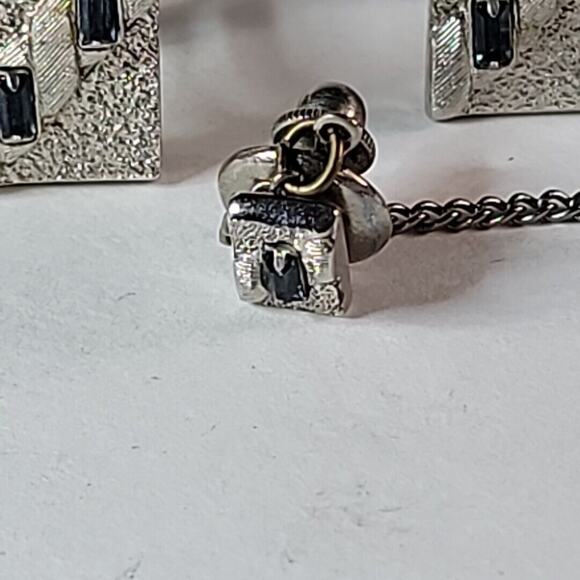 Vintage Swank Chevron 5 Black Stones Silver Tone Cufflinks Tie Tack Whale Back - Picture 4 of 7